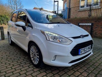 Ford B Max 1.0 T EcoBoost Titanium