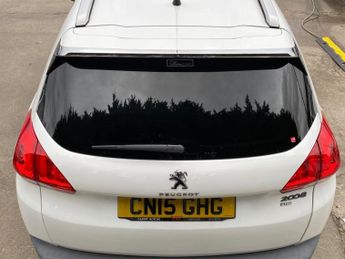 PEUGEOT 2008 1.2 PureTech Active