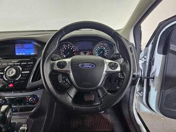 FORD FOCUS 1.6 Titanium Navigator Powershift Euro 5 5dr