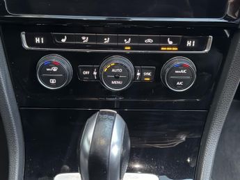 VOLKSWAGEN GOLF 2.0 TDI BlueMotion Tech GTD