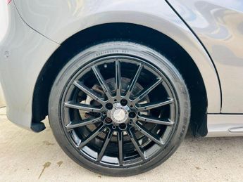 MERCEDES-BENZ A CLASS 2.1 A200d AMG Line (Premium Plus) 7G-DCT Euro 6 (s/s) 5dr