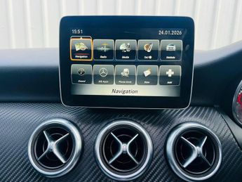 MERCEDES-BENZ A CLASS 2.1 A200d AMG Line (Premium Plus) 7G-DCT Euro 6 (s/s) 5dr