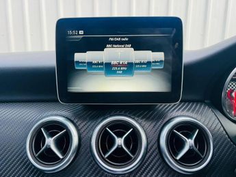 MERCEDES-BENZ A CLASS 2.1 A200d AMG Line (Premium Plus) 7G-DCT Euro 6 (s/s) 5dr