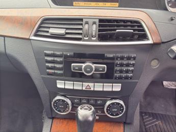 MERCEDES-BENZ C CLASS 1.8 C180 BlueEfficiency Elegance