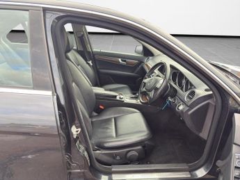 MERCEDES-BENZ C CLASS 1.8 C180 BlueEfficiency Elegance