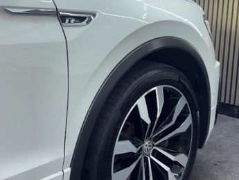 VOLKSWAGEN TIGUAN 2.0 TDI BlueMotion Tech R-Line DSG Euro 6 (s/s) 5dr