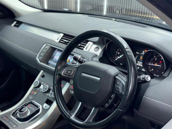 LAND ROVER RANGE ROVER EVOQUE 2.0 TD4 SE Tech Auto 4WD Euro 6 (s/s) 5dr