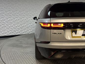 LAND ROVER RANGE ROVER VELAR 2.0 D180 R-Dynamic SE