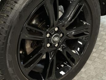 LAND ROVER RANGE ROVER VELAR 2.0 D180 R-Dynamic SE