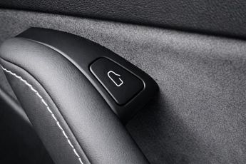 TESLA MODEL 3 (Dual Motor) Long Range