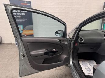 VAUXHALL CORSA 1.4i 16v SE 5dr (a/c)