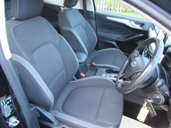 FORD FOCUS 1.0T EcoBoost Zetec Auto Euro 6 (s/s) 5dr