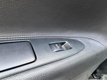 TOYOTA AVENSIS VERSO 2.0 VVT-i T Spirit