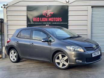 Toyota Auris 1.6 V-Matic SR