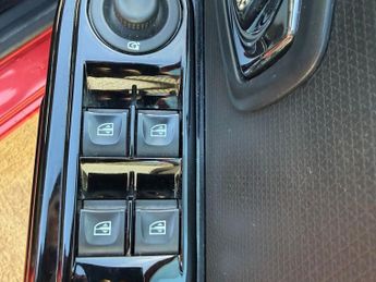 RENAULT CLIO 1.5 Dynamique S MediaNav dCi 90 EDC Auto