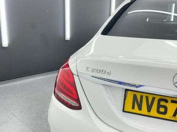 MERCEDES-BENZ C CLASS 1.6 C200d AMG Line (Premium Plus) G-Tronic+ Euro 6 (s/s) 4dr