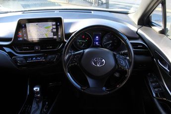 TOYOTA C-HR 1.2 VVT-i Excel