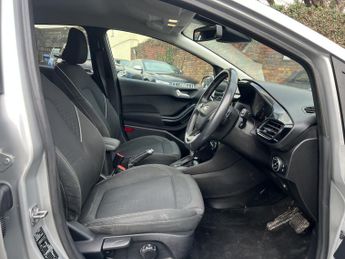 FORD FIESTA 1.0 T EcoBoost Titanium