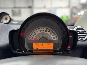 SMART FORTWO 1.0 MHD Passion