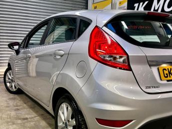 FORD FIESTA 1.4 Zetec 5dr