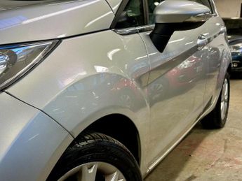 FORD FIESTA 1.4 Zetec 5dr