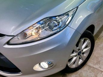 FORD FIESTA 1.4 Zetec 5dr