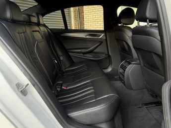 BMW 5 SERIES 2.0 520d M Sport Saloon