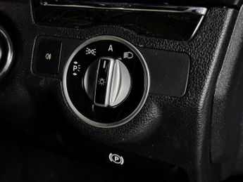 MERCEDES-BENZ E CLASS 1.8 E250 CGI BlueEfficiency Sport