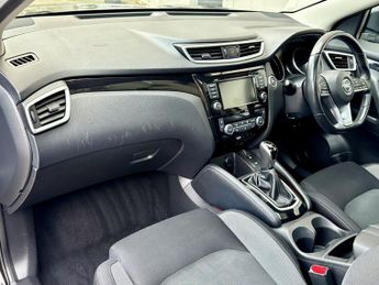 NISSAN QASHQAI 1.3 DIG-T N-Connecta