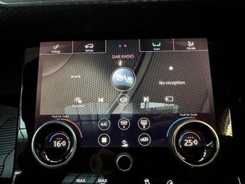 LAND ROVER RANGE ROVER VELAR 2.0 D180 R-Dynamic SE Auto 4WD Euro 6 (s/s) 5dr