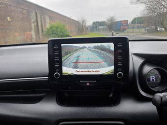 TOYOTA YARIS 1.5 VVT-h Design