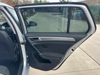 VOLKSWAGEN GOLF 1.6 TDI BlueMotion Tech Match Edition