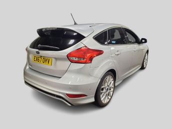 FORD FOCUS 1.5 TDCi ST-Line