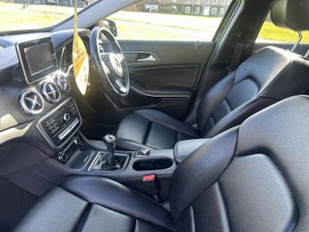 MERCEDES-BENZ GLA 2.1 GLA200d SE