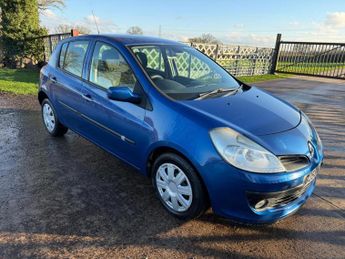 Renault Clio 1.6 VVT Expression 5dr
