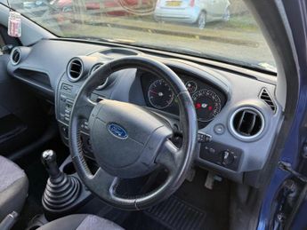 FORD FIESTA 1.4 Style 5dr