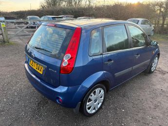 FORD FIESTA 1.4 Style 5dr