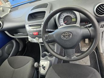 TOYOTA AYGO 1.0 VVT-i Blue