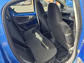 TOYOTA AYGO 1.0 VVT-i Blue