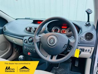 RENAULT CLIO 1.5 dCi Expression 5dr