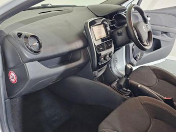 RENAULT CLIO 0.9 TCe Iconic Euro 6 (s/s) 5dr