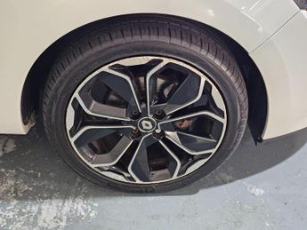 RENAULT CLIO 0.9 TCe Iconic Euro 6 (s/s) 5dr