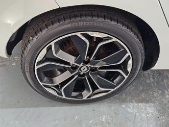 RENAULT CLIO 0.9 TCe Iconic Euro 6 (s/s) 5dr