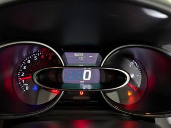 RENAULT CLIO 0.9 TCe Iconic Euro 6 (s/s) 5dr