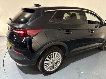 VAUXHALL GRANDLAND X 1.2 Turbo Sport Nav Euro 6 (s/s) 5dr