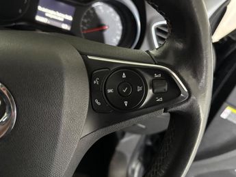VAUXHALL GRANDLAND X 1.2 Turbo Sport Nav Euro 6 (s/s) 5dr