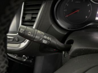 VAUXHALL GRANDLAND X 1.2 Turbo Sport Nav Euro 6 (s/s) 5dr