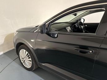 VAUXHALL GRANDLAND X 1.2 Turbo Sport Nav Euro 6 (s/s) 5dr