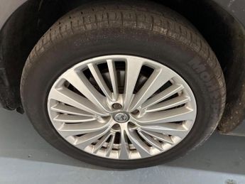 VAUXHALL GRANDLAND X 1.2 Turbo Sport Nav Euro 6 (s/s) 5dr