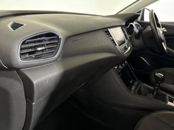 VAUXHALL GRANDLAND X 1.2 Turbo Sport Nav Euro 6 (s/s) 5dr